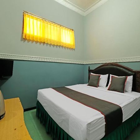 Collection O 91914 Hotel Citra Dewi 2 Int'S Semarang Buitenkant foto