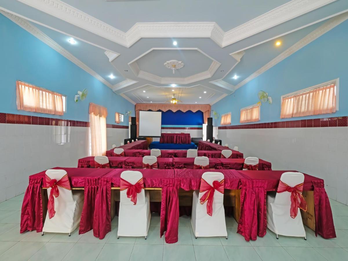 Collection O 91914 Hotel Citra Dewi 2 Int'S Semarang Buitenkant foto