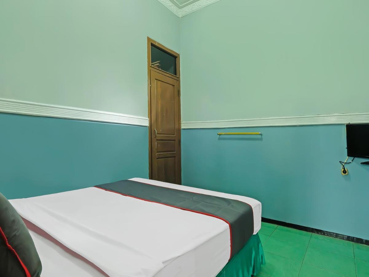 Collection O 91914 Hotel Citra Dewi 2 Int'S Semarang Buitenkant foto